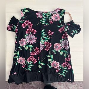 Black floral pattern shirt with split sleeves size medium